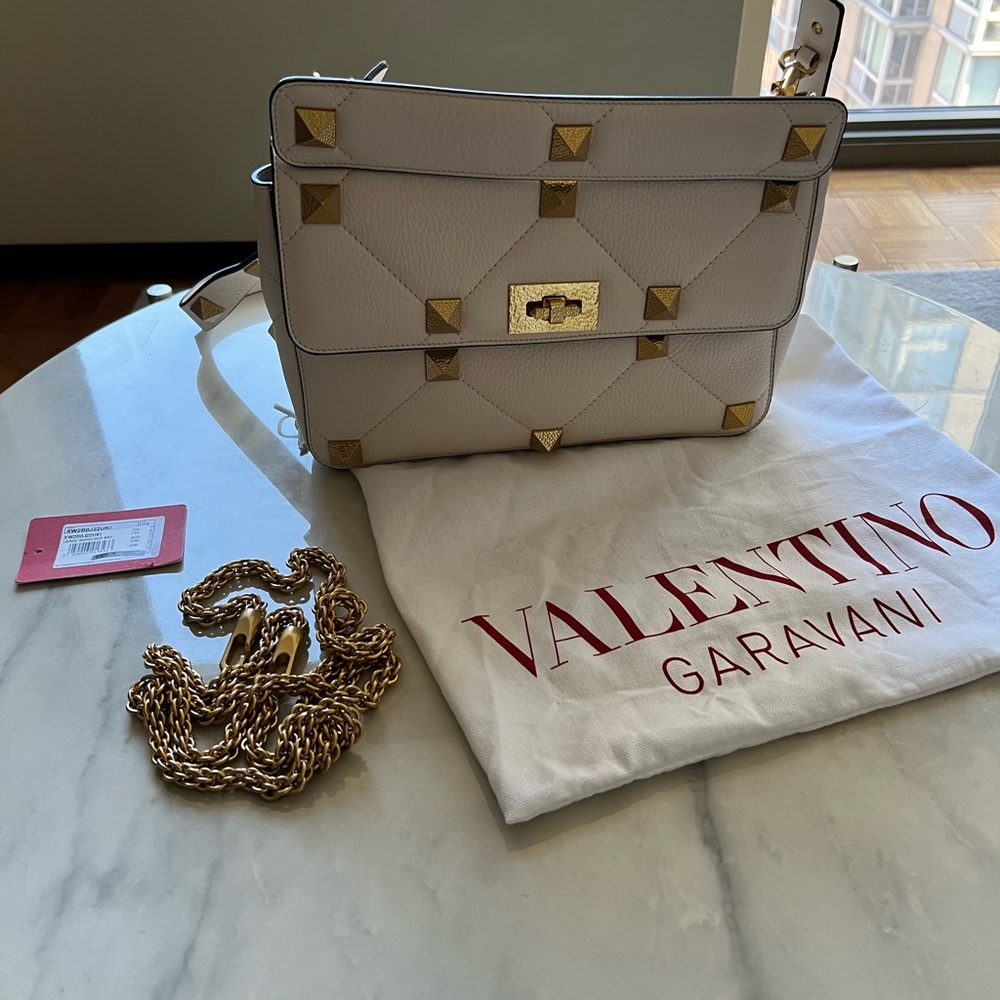 Brand New White Valentino Grain Leather Large Roman Stud Purse with 2 straps